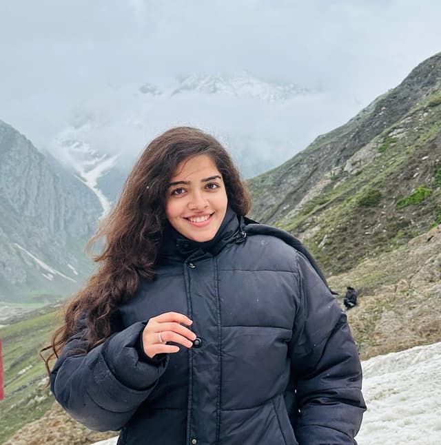 Siya Shaha image